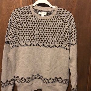 Good threads lambs wool sweater!